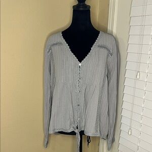 POL Light Gray Button-Up Blouse